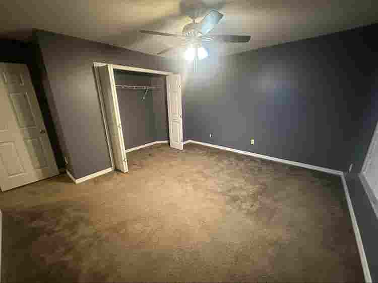 Roommate opportunity