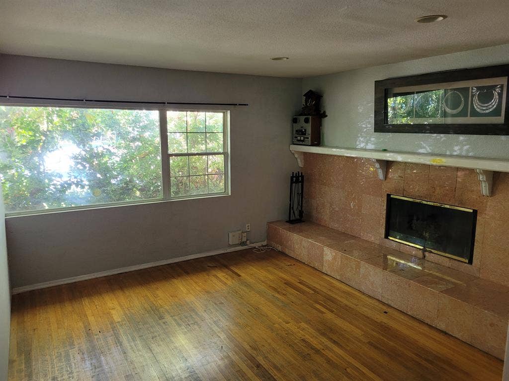 Home with a swimming pool.