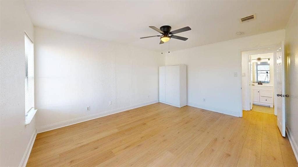 1 BR in Austin