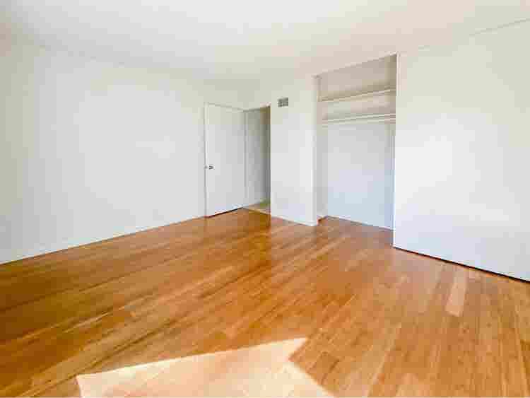 Lease
 Takeover - Private Bed & Bath