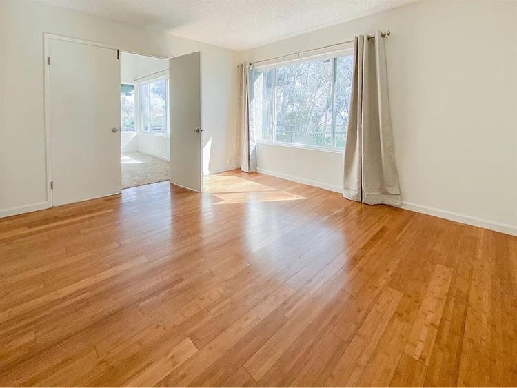 Lease
 Takeover - Private Bed & Bath