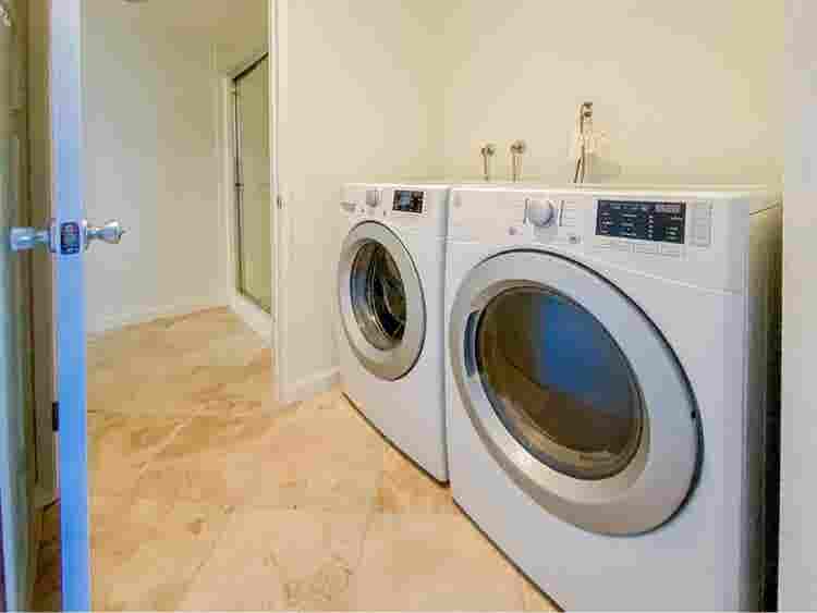Lease
 Takeover - Private Bed & Bath