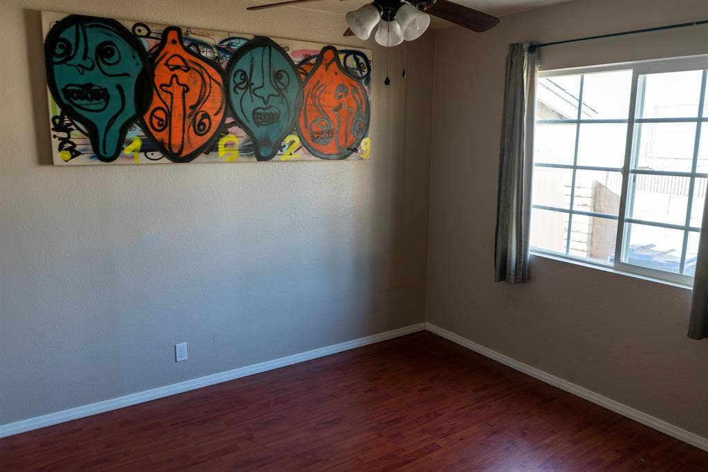 Quiet Neigborhood, Freeways Close