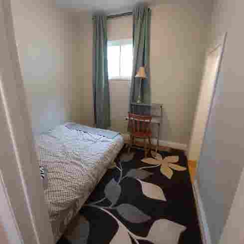 Private Bedroom for rent