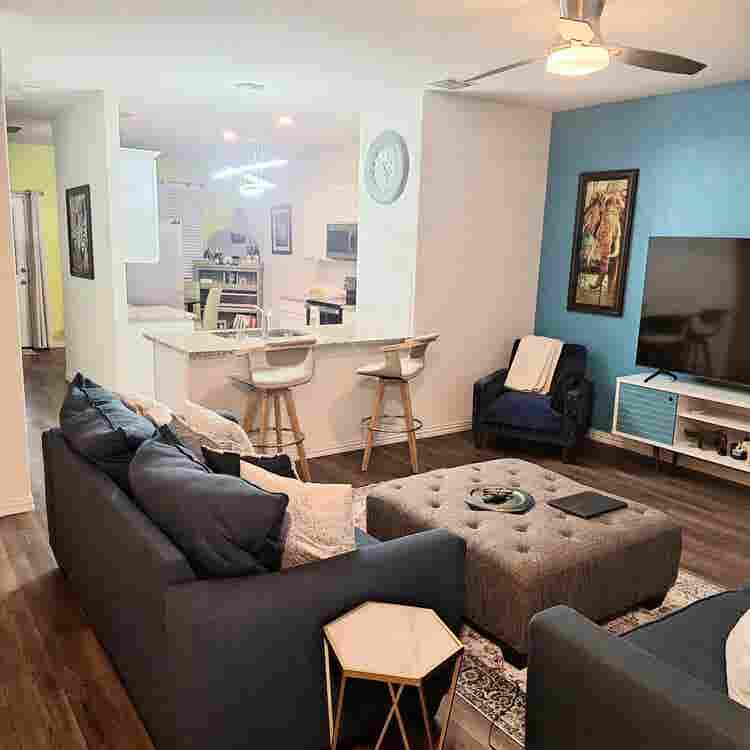 Room for Rent in a Quiet Home