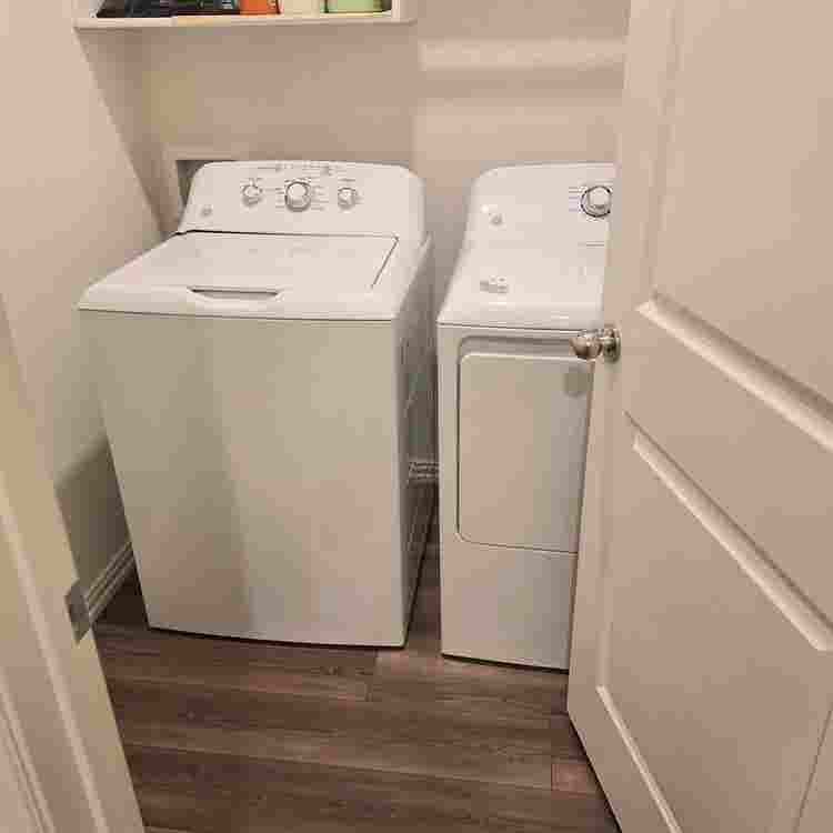 Room for Rent in a Quiet Home