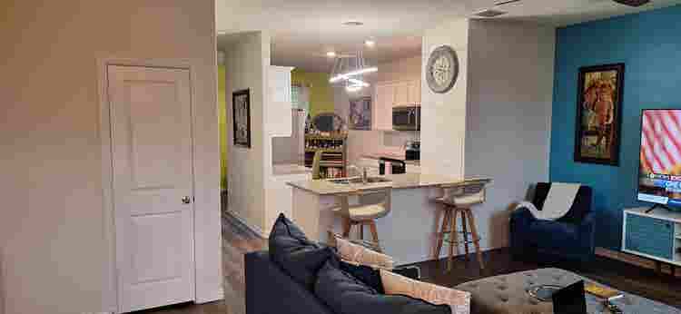 Room for Rent in a Quiet Home