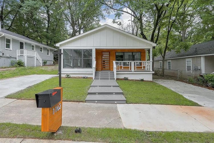 Spacious primary suite for rent