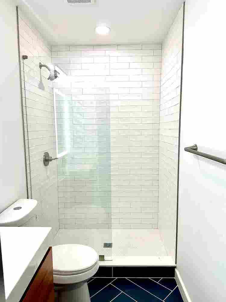 Spacious primary suite for rent