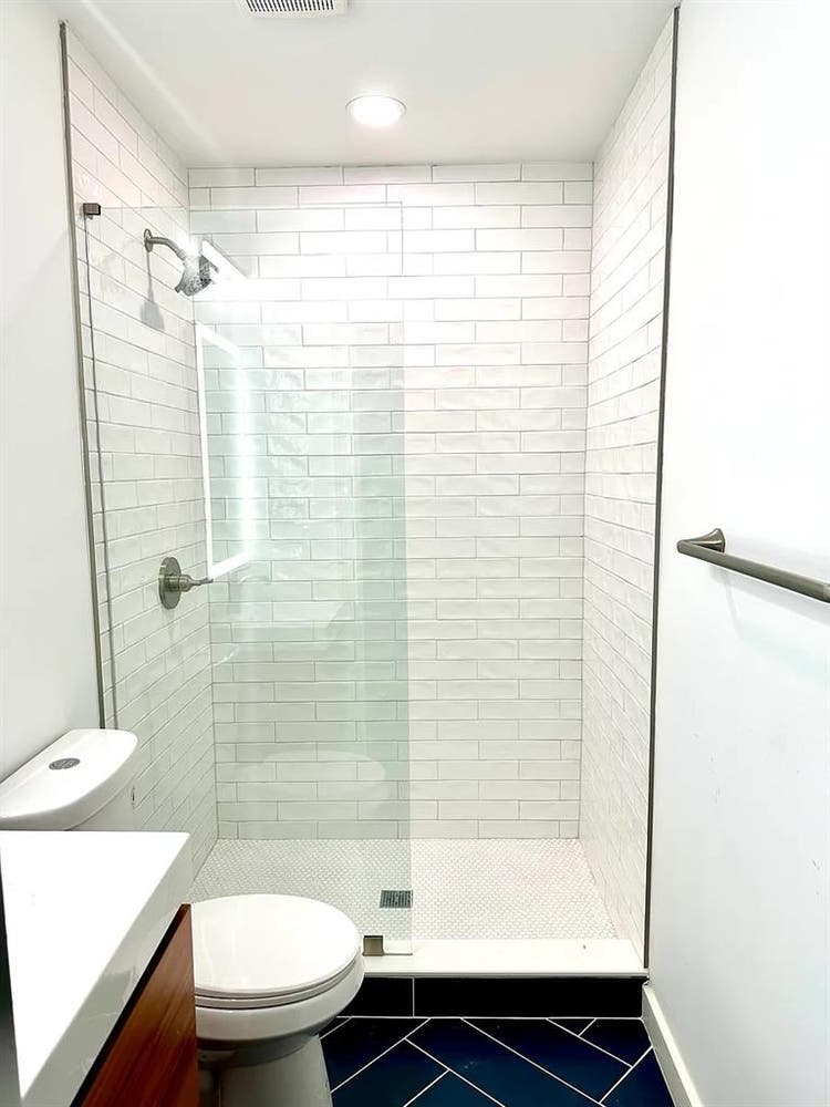 Spacious primary suite for rent