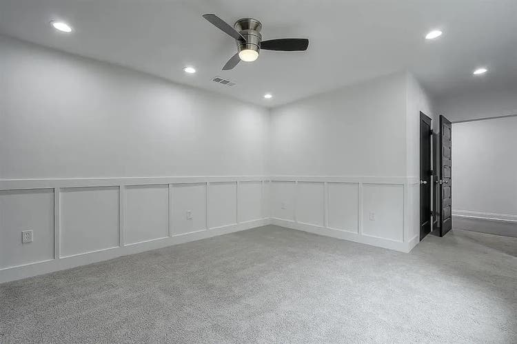 Spacious primary suite for rent