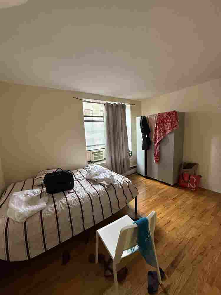 ROOM FOR RENT