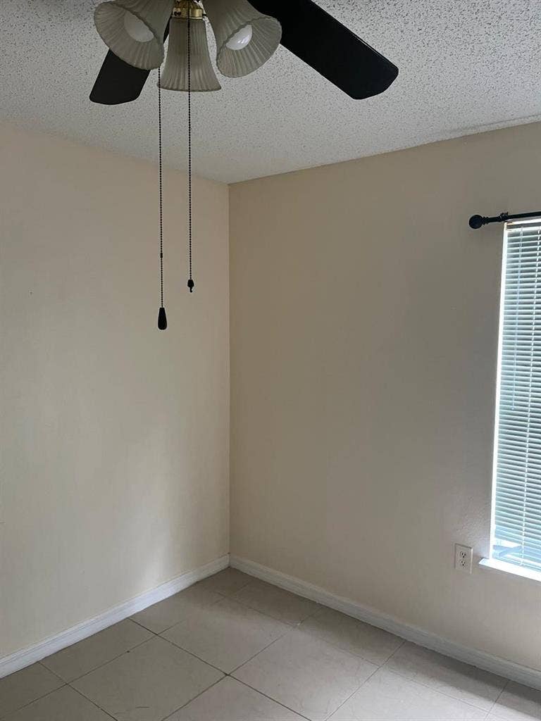 Unfurnished room for rent