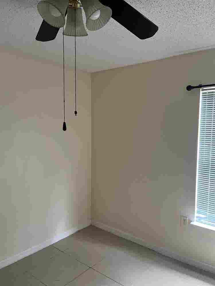 Unfurnished room for rent