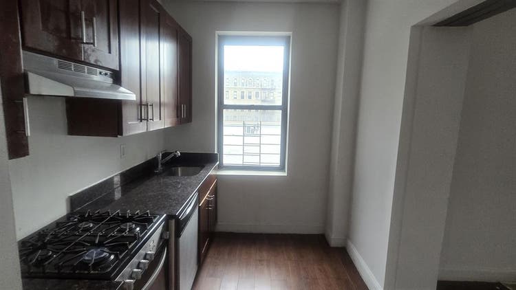 Room available, 3 months FREE