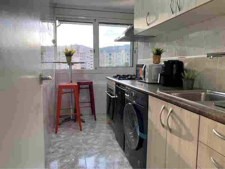 4 HABITACIONES EN PISO REFORMADO