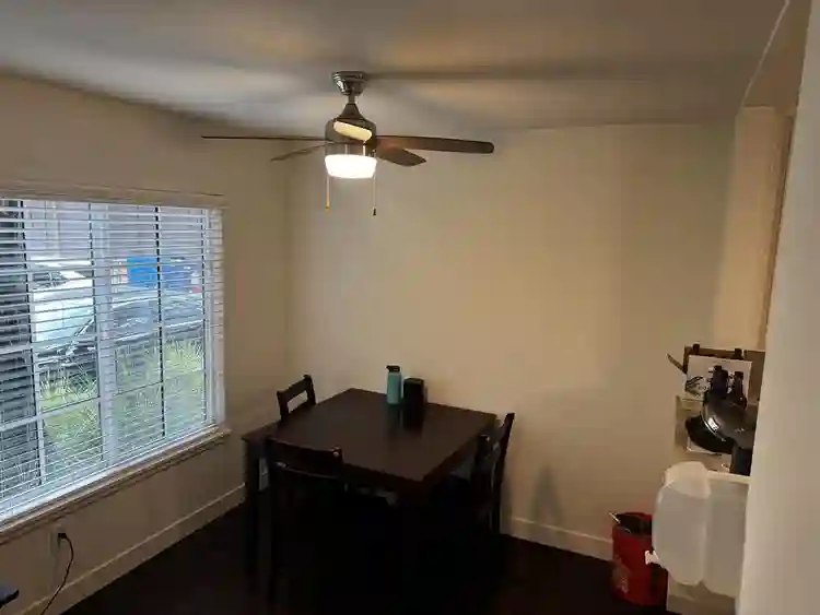 Private bd/ba in ba luxury apt