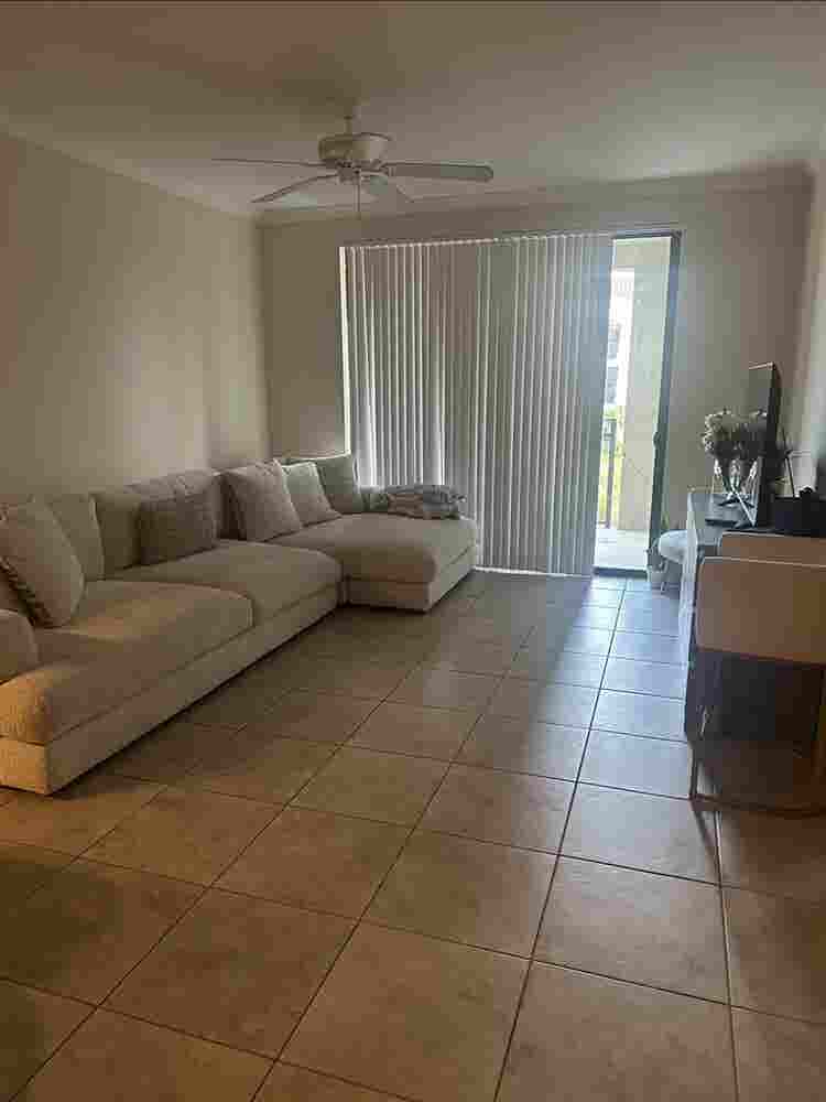 Ladies’ room available in Doral