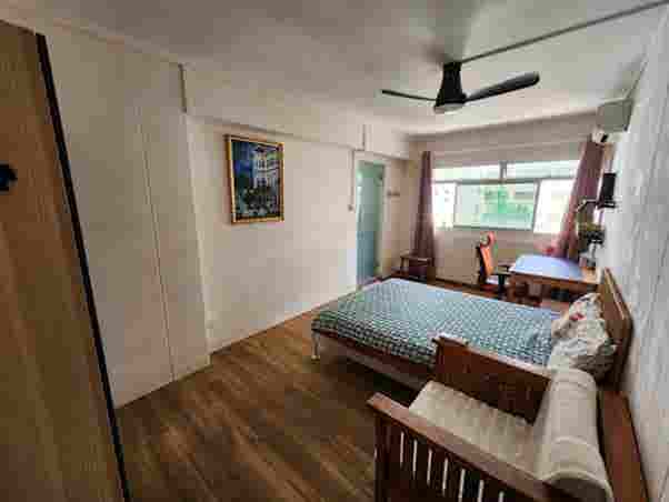 Large Master Bedroom for Ladies
