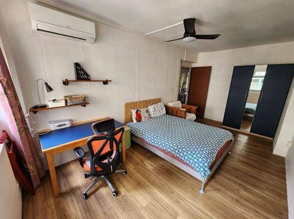 Large Master Bedroom for Ladies