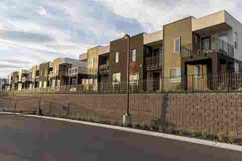 Room for rent in townhouse