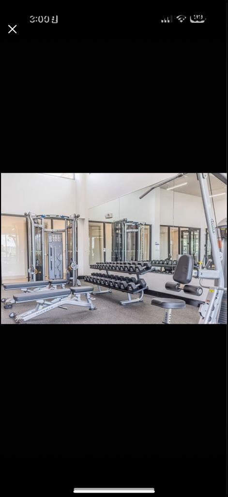 Room for rent in townhouse