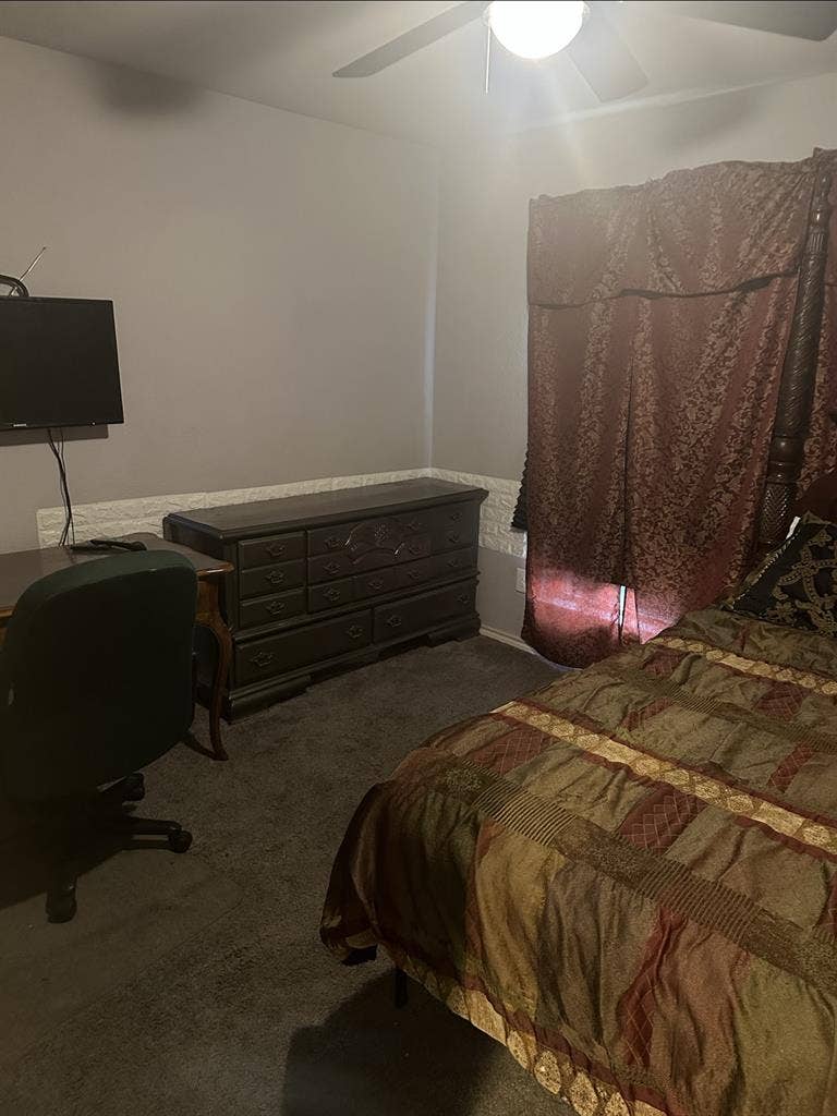 Room for Rent in Dallas