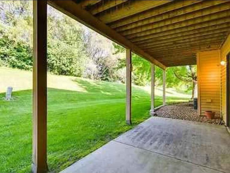 Private room, bath, garage spot