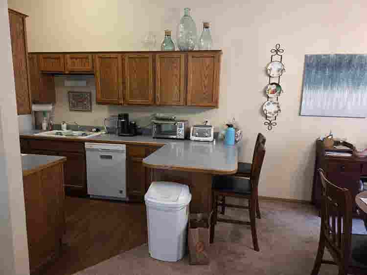 Private room, bath, garage spot