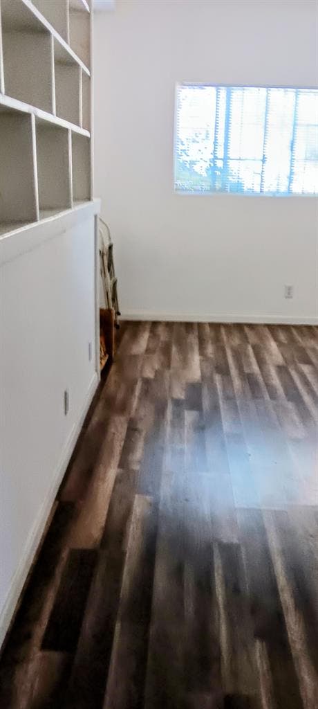 Looking for Mature Roommate