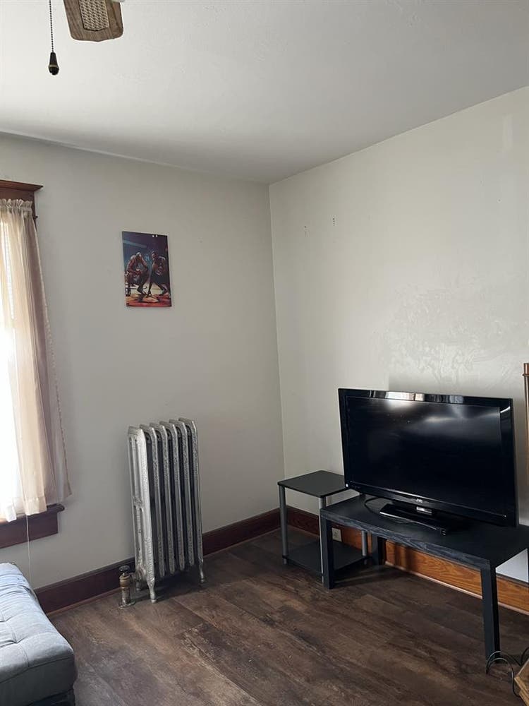 Apartment/duplex in Dunmore, PA