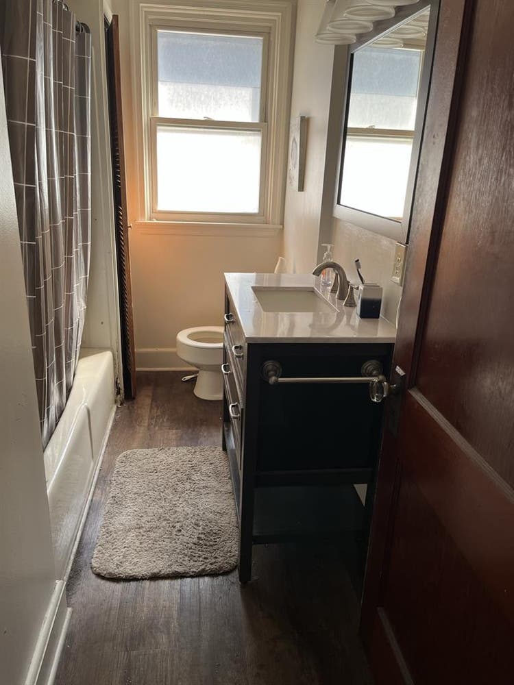 Apartment/duplex in Dunmore, PA