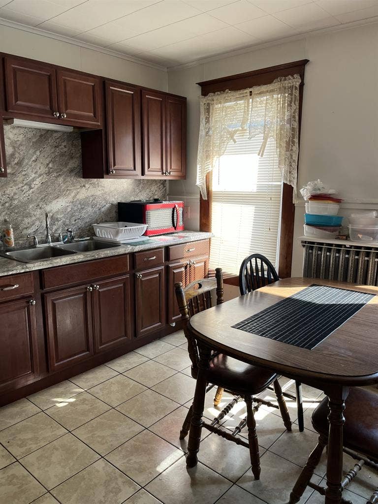 Apartment/duplex in Dunmore, PA