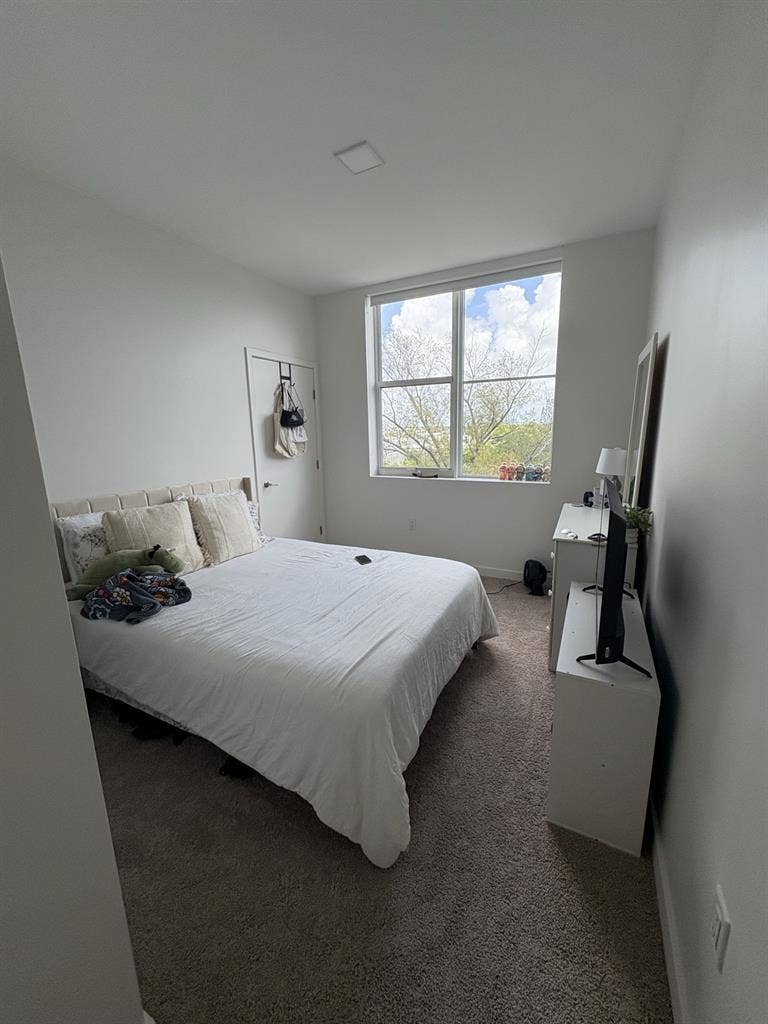 Room for sublease