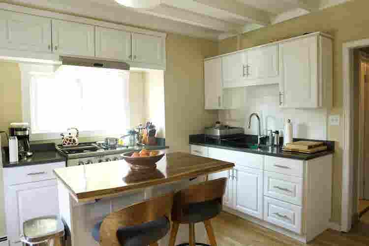 Quaint & Quiet Foothills Home