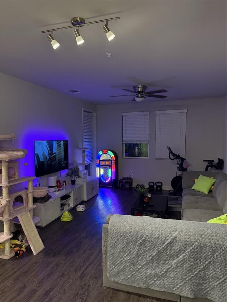Private Room in Mission Valley Area