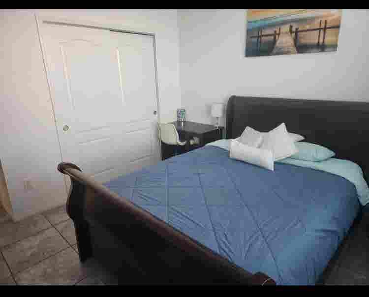 Furnished Room forr Rent