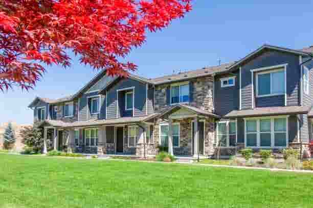 2B apt for sub lease 
 !