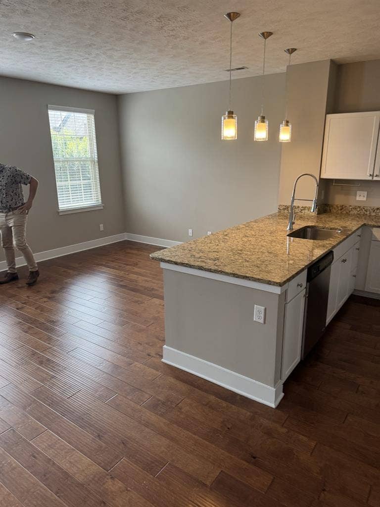 Need a roommate urgent: Mt.Juliet!!