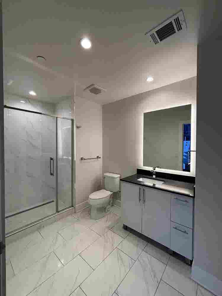 Luxury Midtown Apartment