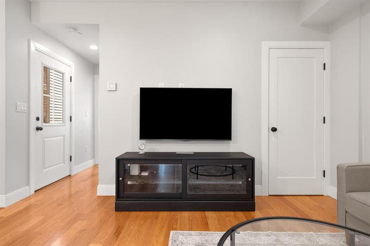 Clean, bright, cozy. ROOM A and B