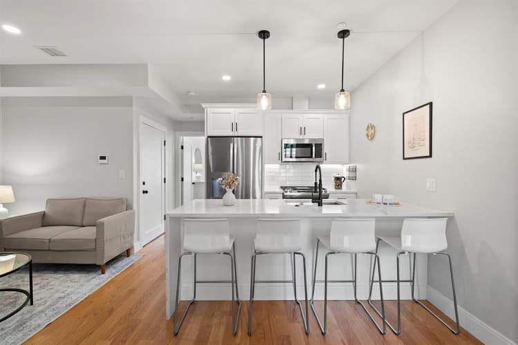 Clean, bright, cozy. ROOM A and B