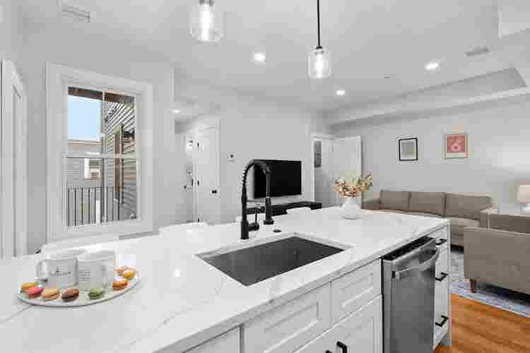 Clean, bright, cozy. ROOM A and B
