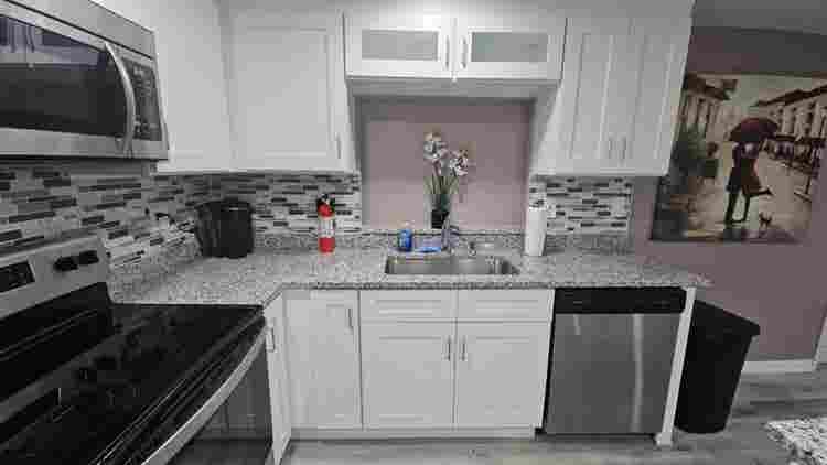 1 BR in Holiday