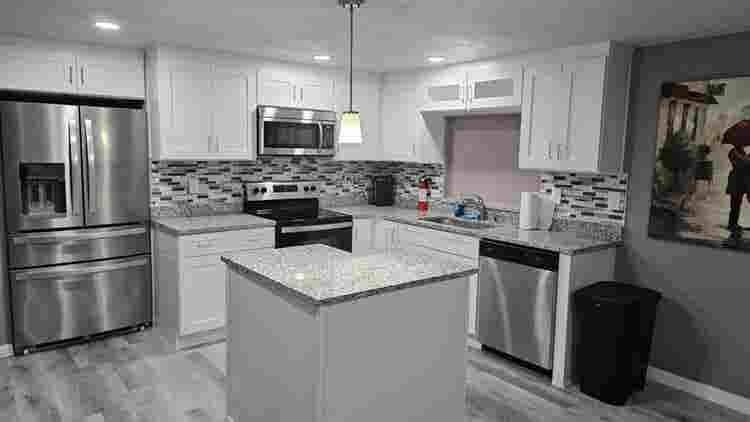 1 BR in Holiday