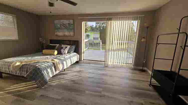 1 BR in Holiday