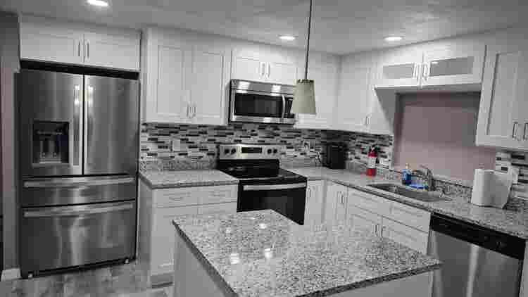 1 BR in Holiday
