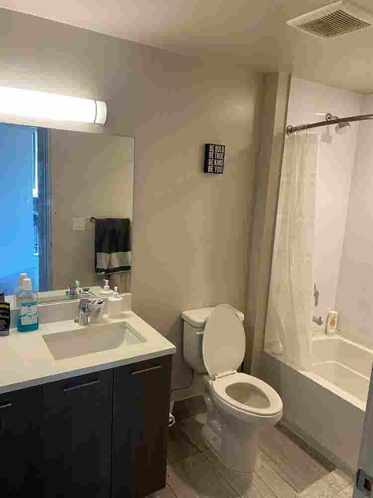 Room for rent in Miami Worldcenter