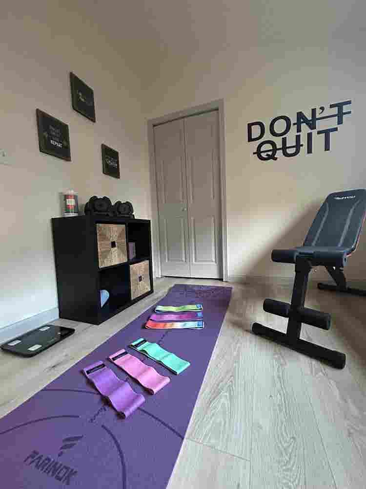 Furnished Room in Large Home