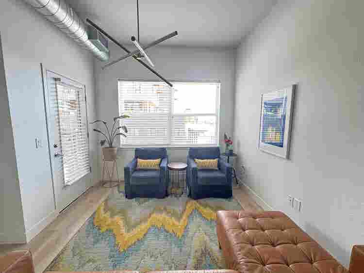 Furnished Lohi 1BR condo Oct & Nov